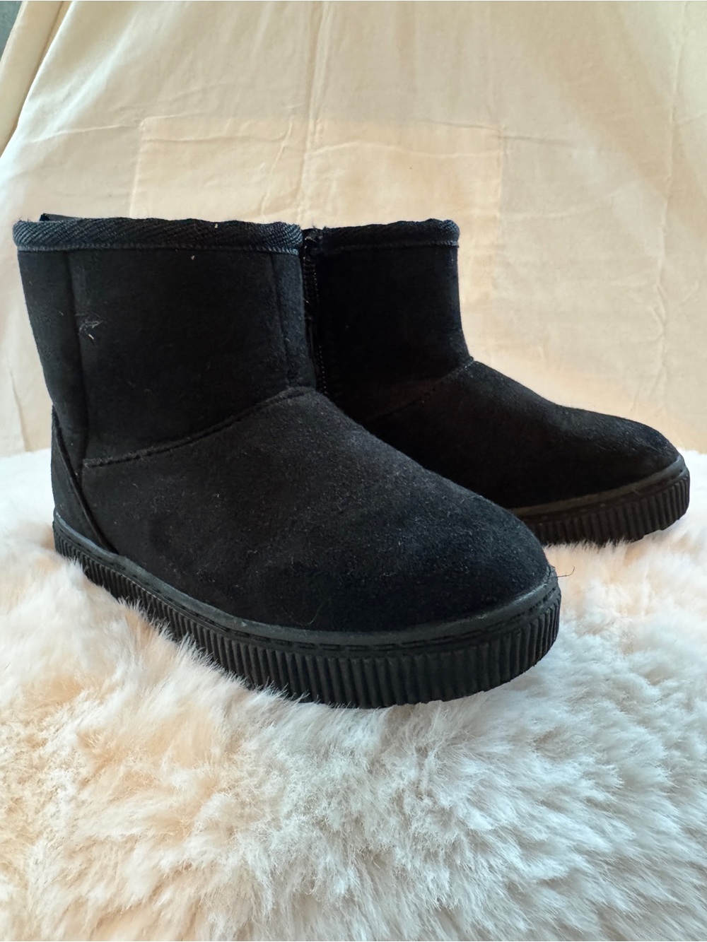 Cat and Jack “holland” Black Cozy Suede-Look Ankle Boots, Sz 8